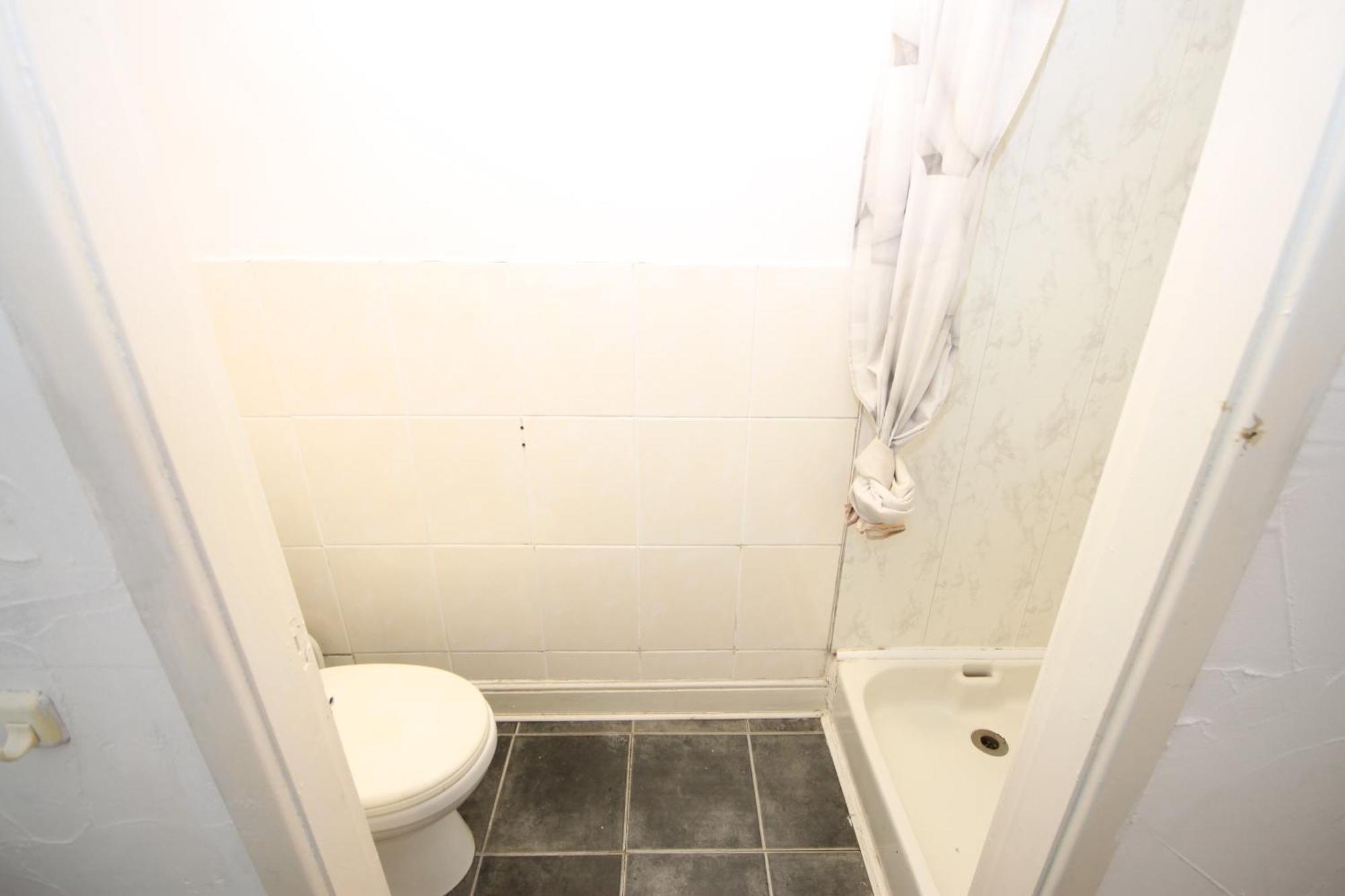 Barton Seaview, Self Catering Studio Apartments, Promenade & Central Beach Location, Families, Couples Or 23 Years Plus Only, Free Parking Blackpool Kamer foto