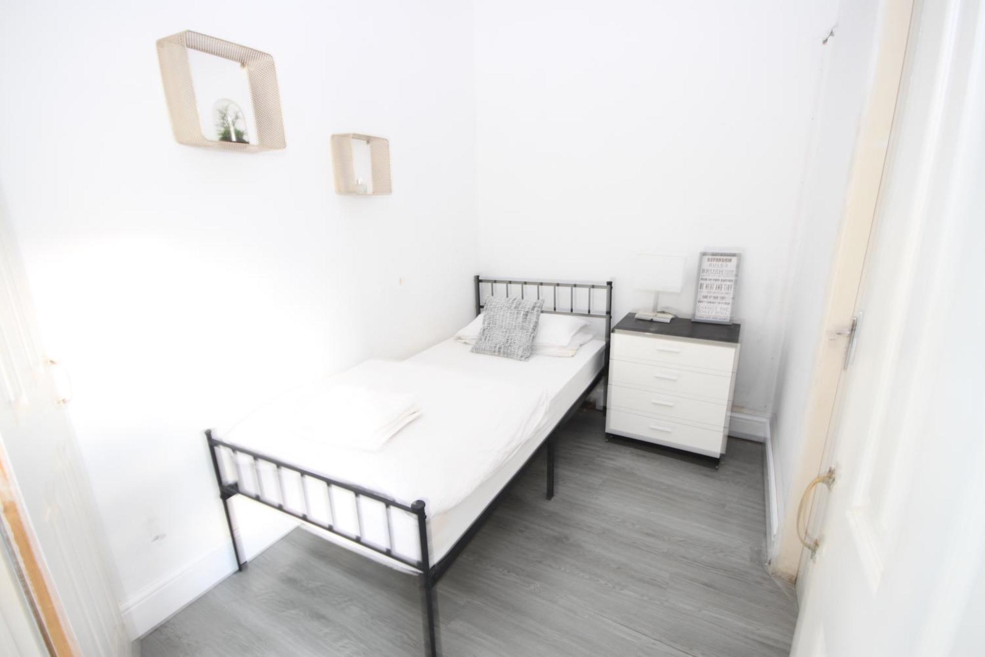 Barton Seaview, Self Catering Studio Apartments, Promenade & Central Beach Location, Families, Couples Or 23 Years Plus Only, Free Parking Blackpool Kamer foto